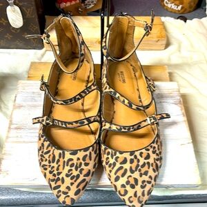 Leopard flats